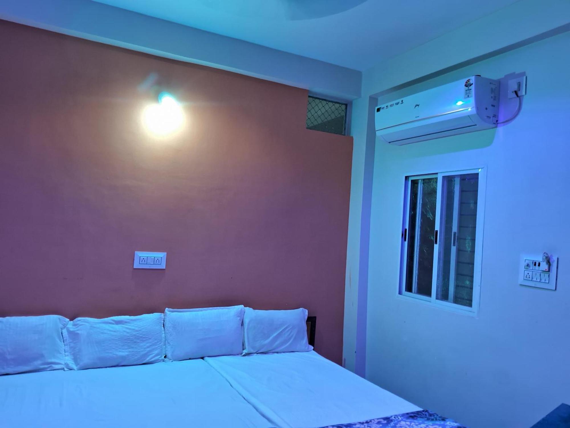 Shivlok Guest House 우자인 외부 사진
